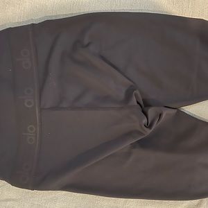 Alo leggings - capri - airlift - size large